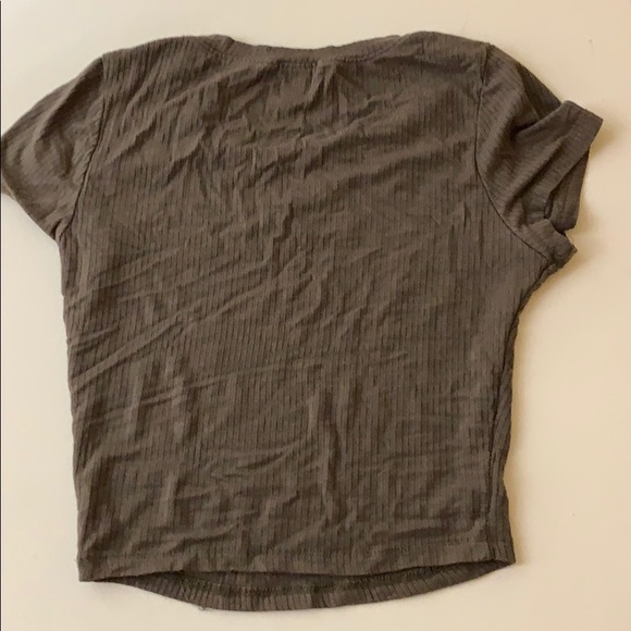 Too - Picture 2 of 3